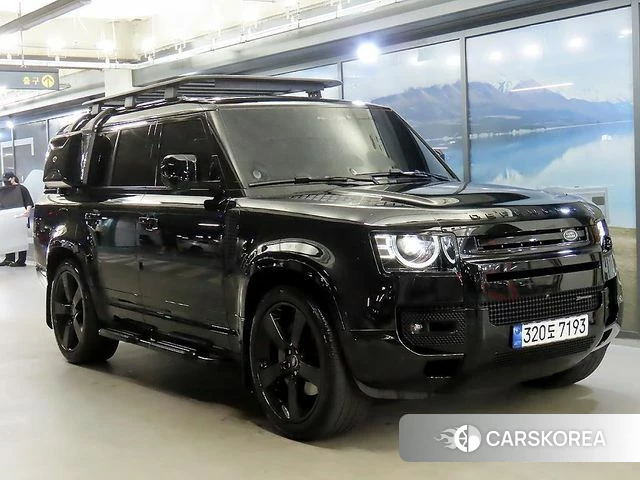 Land Rover Defender (L663) 2023 Черный из Кореи