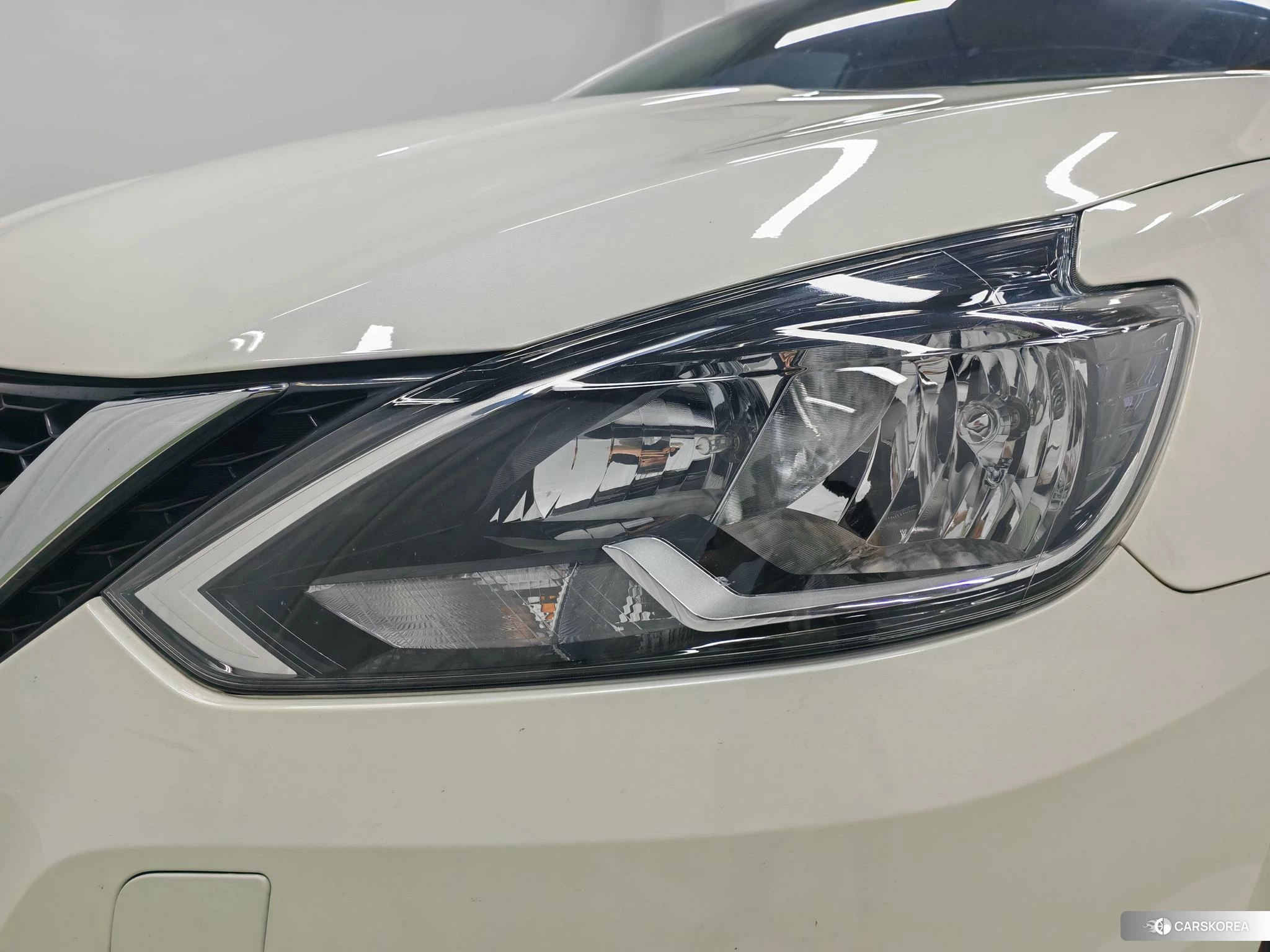 Nissan Xuan Yi 2021 Белый из Китая