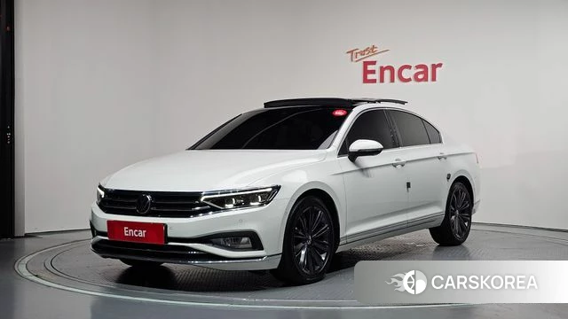 Volkswagen Passat GT (B8) 2021 Белый из Кореи