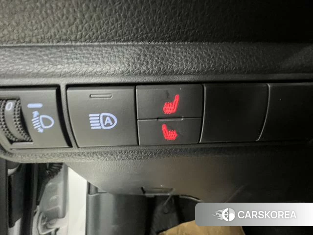 Toyota Corolla 2023 Белый из Китая