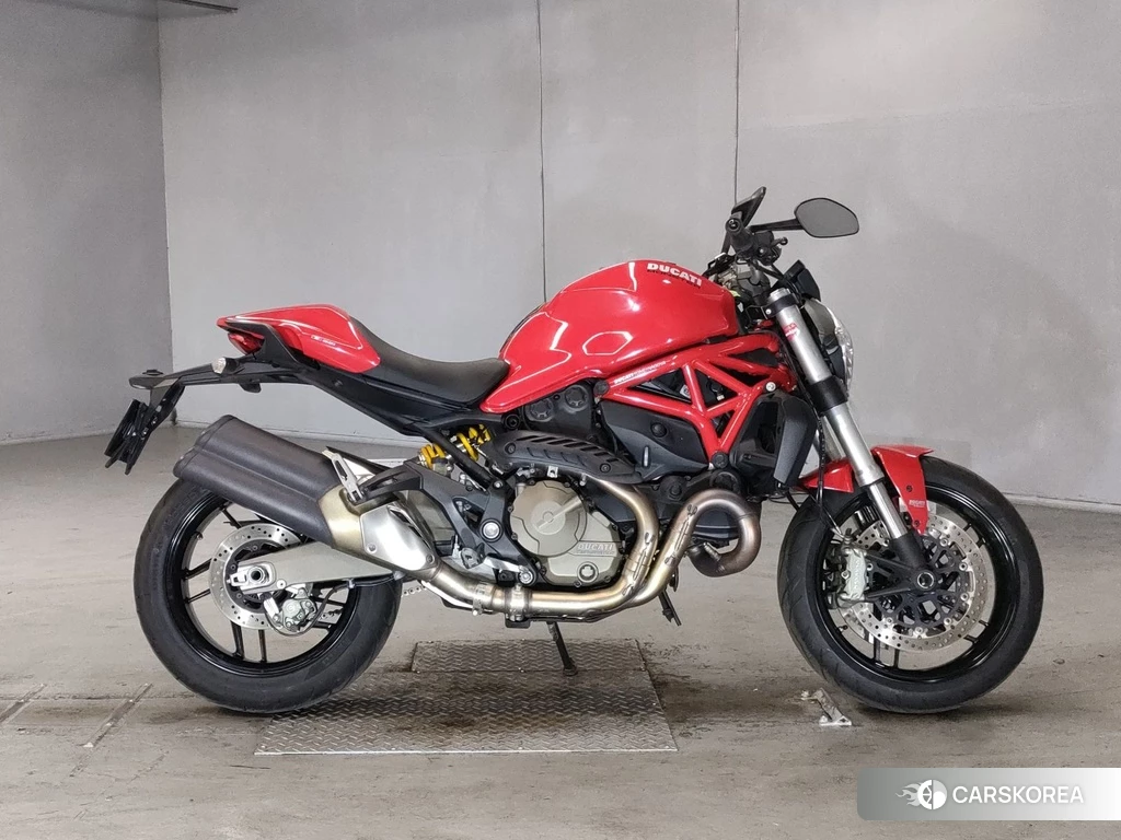Проданный Ducati MONSTER 821 2014 из Японии