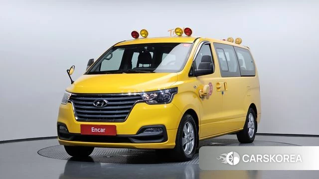 Hyundai The New Grand Starex 2019 Желтый из Кореи
