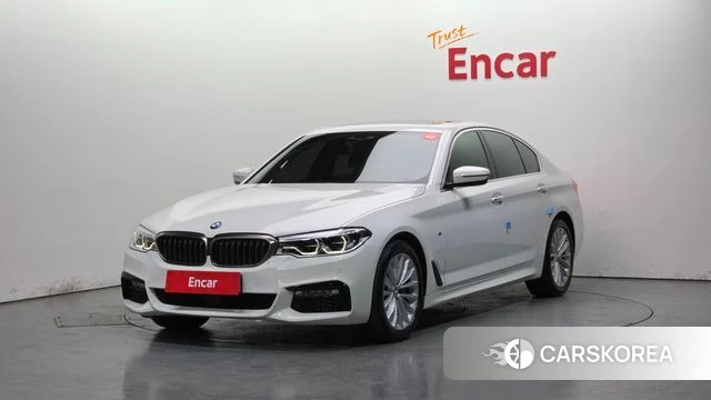 BMW 5 Series (G30) 2018 Белый из Кореи