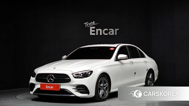 Mercedes-Benz E-Class W213 2022 Белый из Кореи