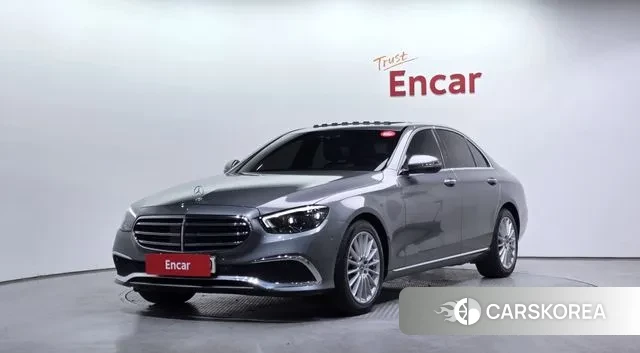 Mercedes-Benz E-Class W213 2021 Серый из Кореи