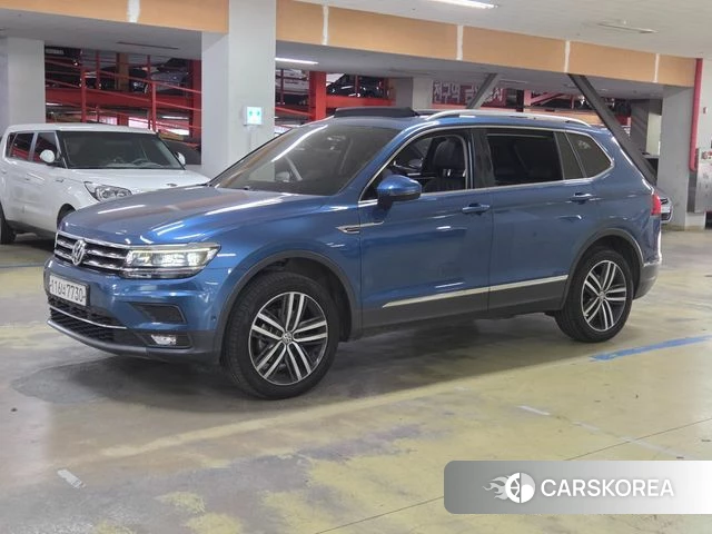Volkswagen Tiguan Allspace 2020 Синий из Кореи