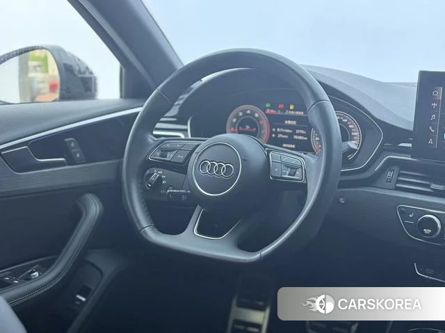 Audi A4L 2023 Темно-серый из Китая