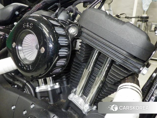 Engine photo