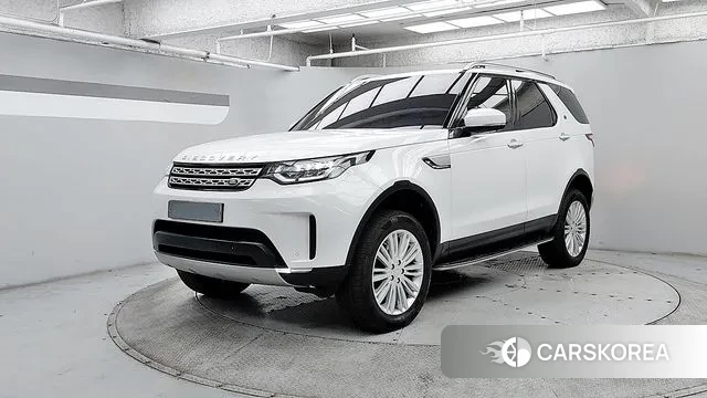 Land Rover Discovery 5 2018 Белый из Кореи
