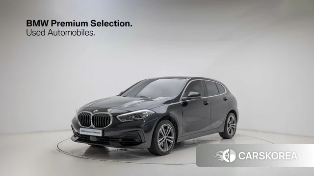 BMW 1 Series (F40) 2022 Черный из Кореи