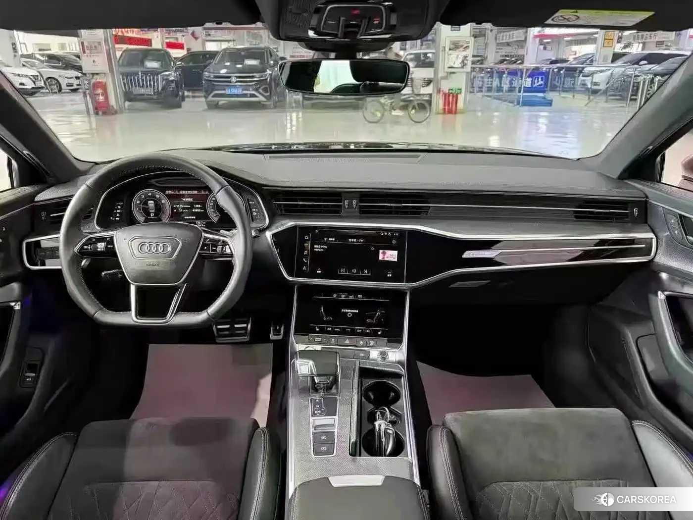 Audi A6L 2021 Черный из Китая