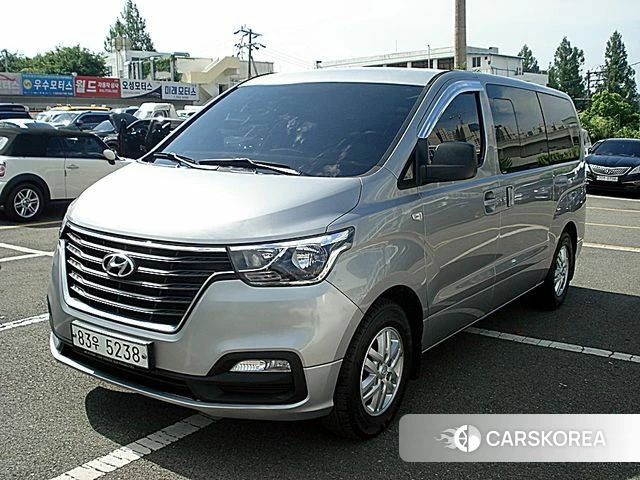 Hyundai The New Grand Starex 2018 Серебристо-серый из Кореи