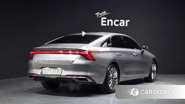 Kia K8 2023 Серебряный из Кореи