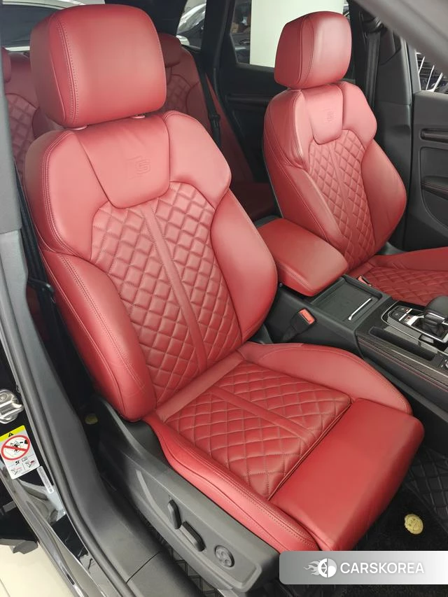 Audi SQ5 2023 Черный из Китая