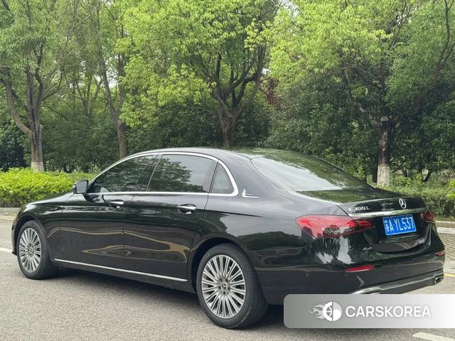 Mercedes-Benz E-class 2023 Черный из Китая