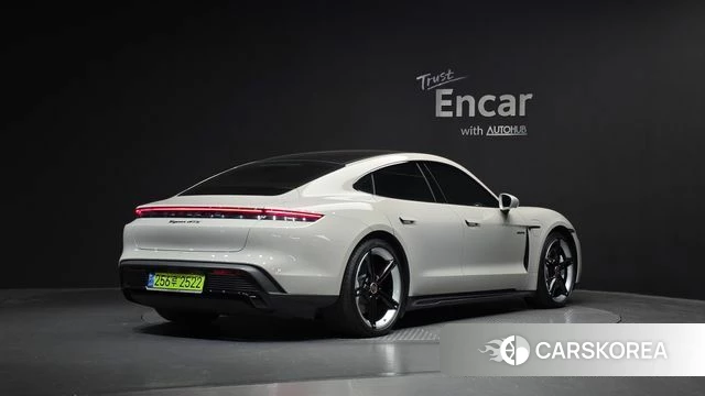 Porsche Taycan 2024 Серый из Кореи