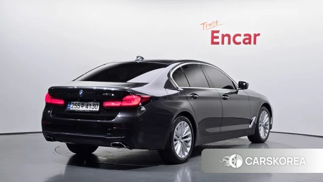 BMW 5 Series (G30) 2021 Серый из Кореи