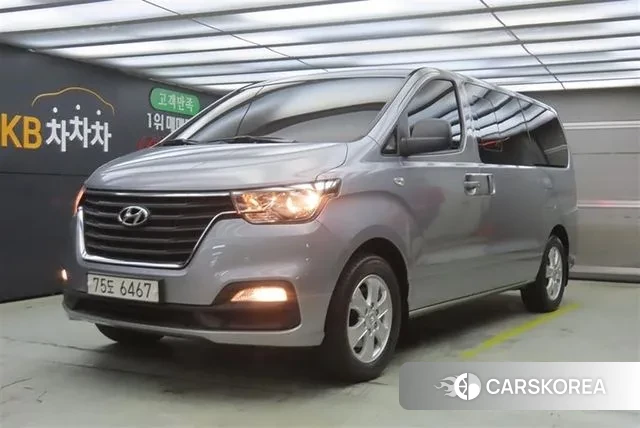 Hyundai The New Grand Starex 2018 Серебристо-серый из Кореи