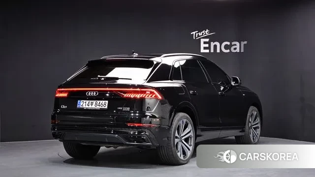 Audi Q8 (4M) 2023 Черный из Кореи