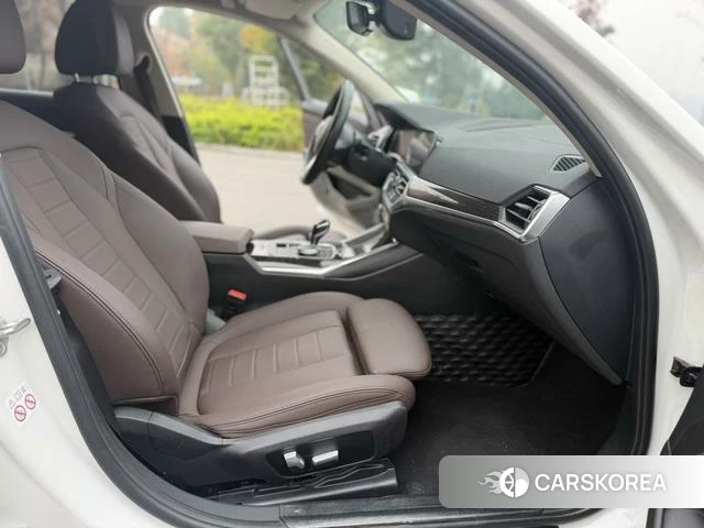 BMW 3 series 2021 Белый из Китая