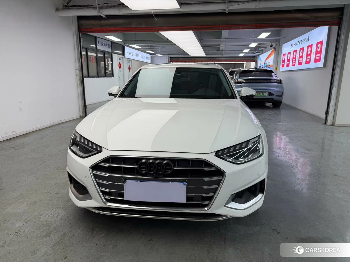 Audi A4L 2020 Белый из Китая