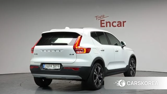 Volvo XC40 2020 Белый из Кореи
