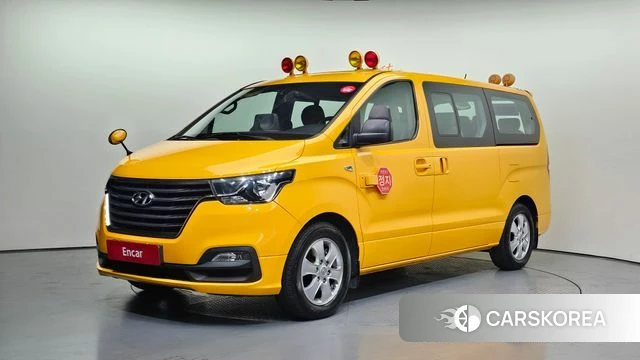 Hyundai The New Grand Starex 2018 Желтый из Кореи