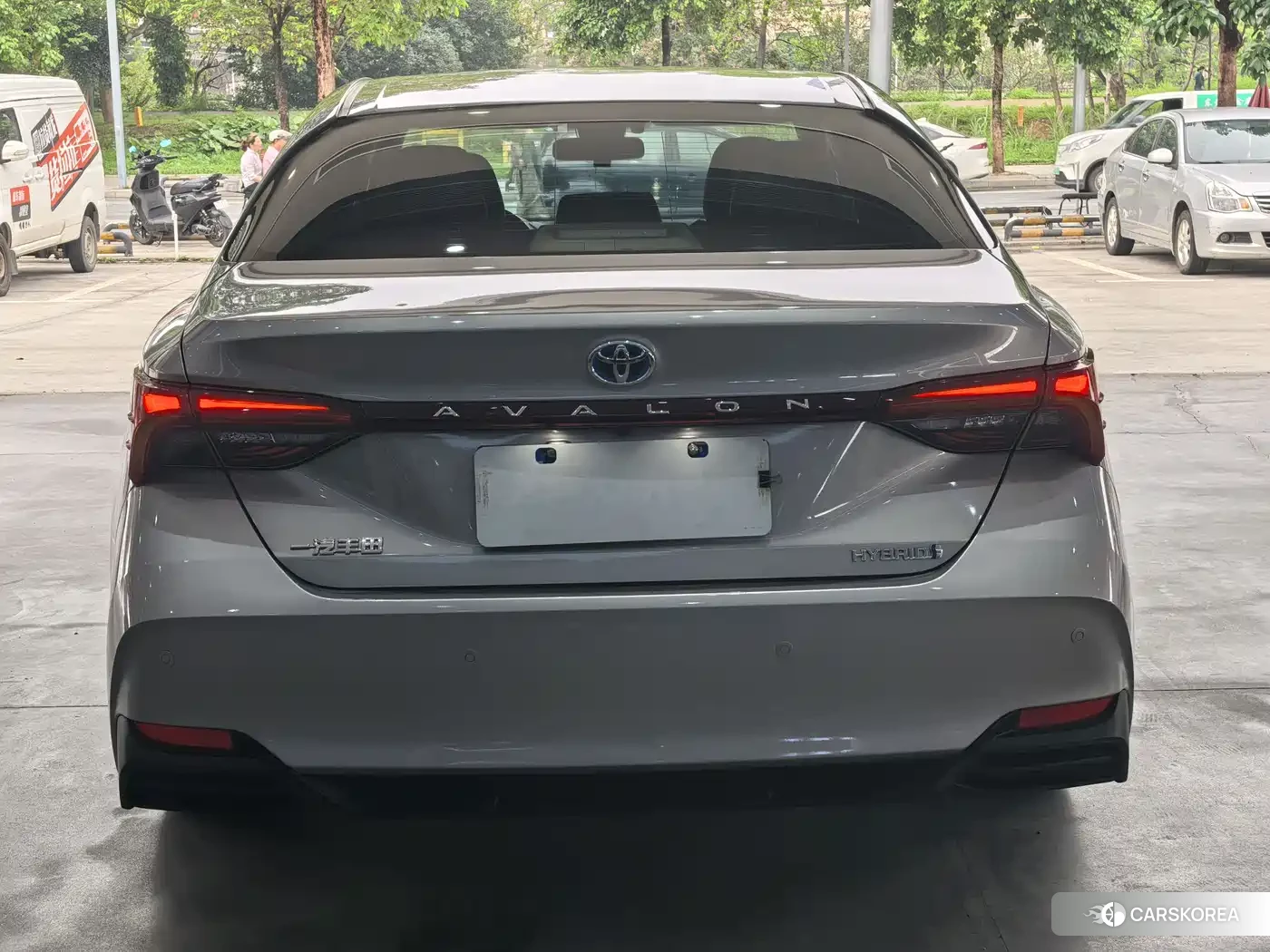 Toyota Avalon 2022 Champagne/brown из Китая