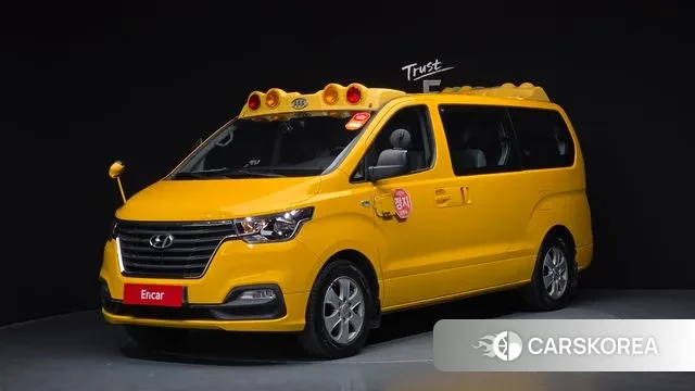 Hyundai The New Grand Starex 2019 Желтый из Кореи