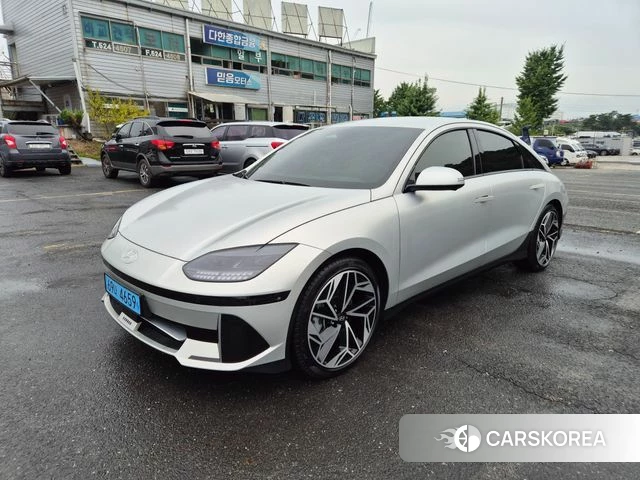 Hyundai Ionic 6 2023 Серебристо-серый из Кореи