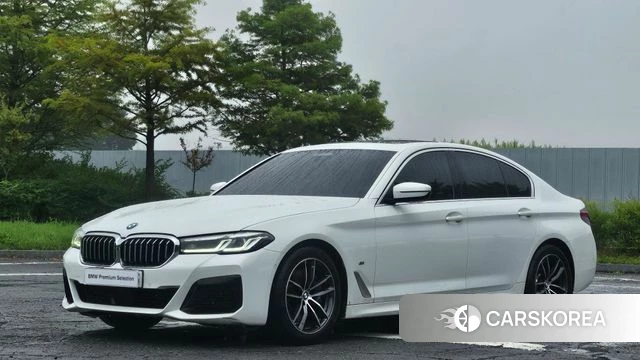 BMW 5 Series (G30) 2023 Белый из Кореи