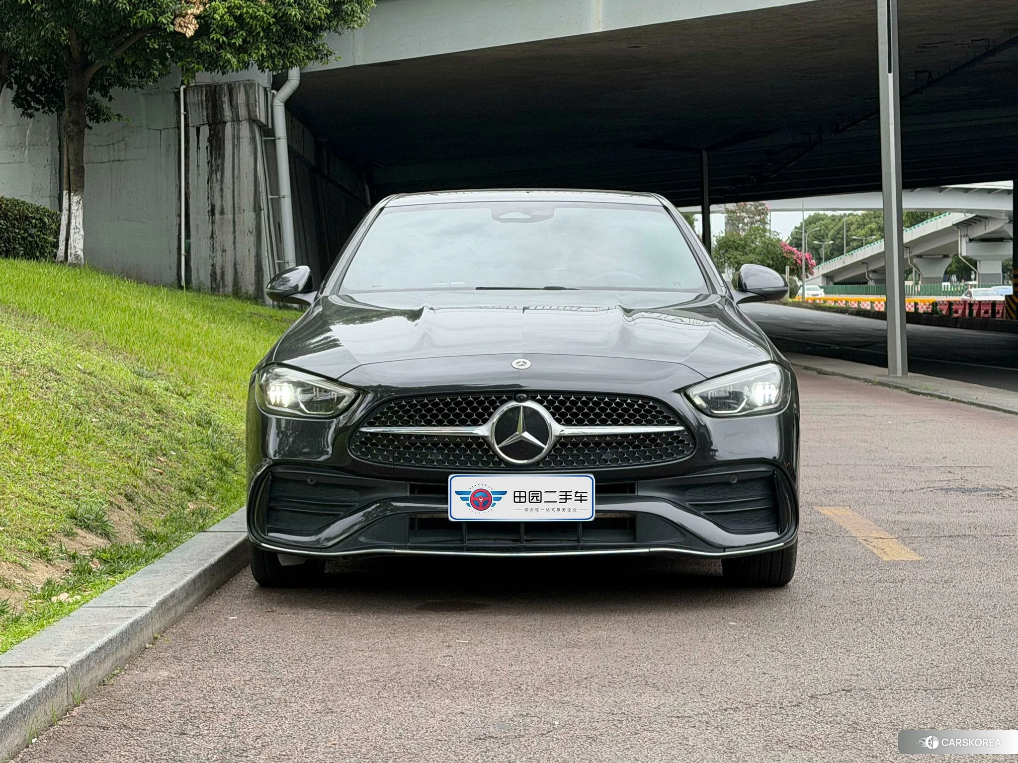 Mercedes-Benz Class C 2021 Темно-серый из Китая