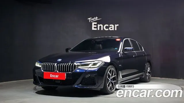 BMW 5 Series (G30) 2022 Черный из Кореи