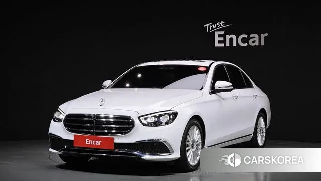 Mercedes-Benz E-Class W213 2022 Белый из Кореи