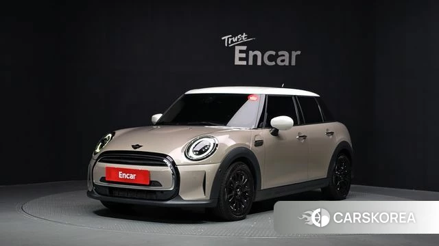 Mini Cooper 2023 Песочный из Кореи