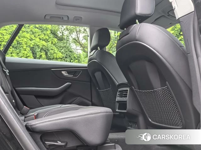 Audi Q8 2025 Черный из Китая