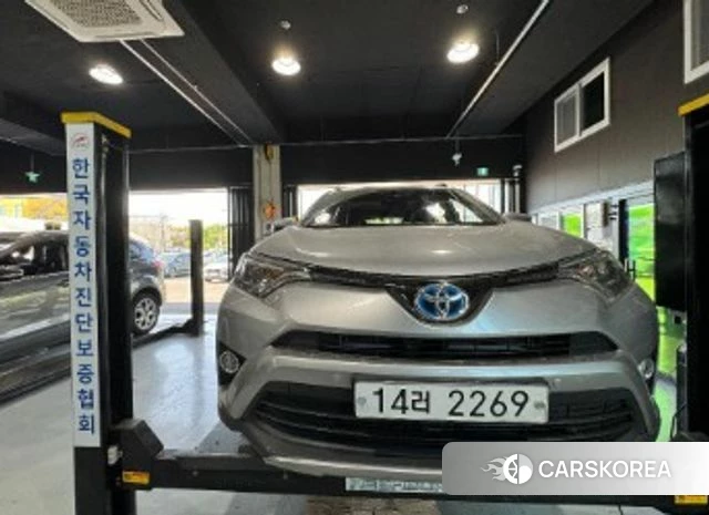 Toyota RAV4 2018 Серый из Кореи