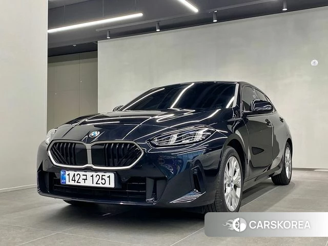 BMW 1 Series (F70) 2025 Черный из Кореи