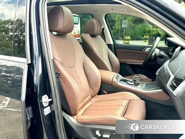 BMW X5 (imported) 2022 Черный из Китая
