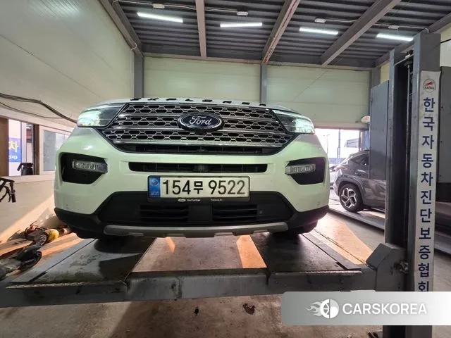 Ford Explorer 6th Generation 2022 Белый из Кореи