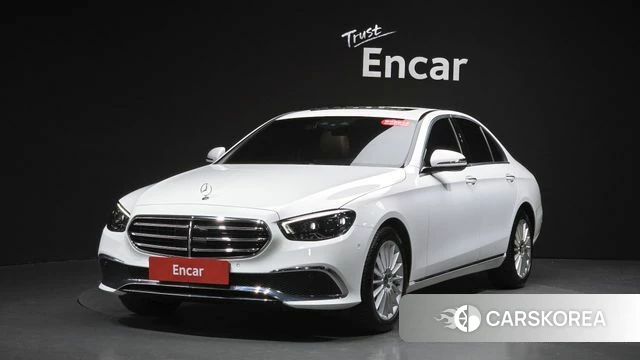Mercedes-Benz E-Class W213 2020 Белый из Кореи