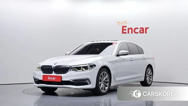 BMW 5 Series (G30) 2019 Белый из Кореи