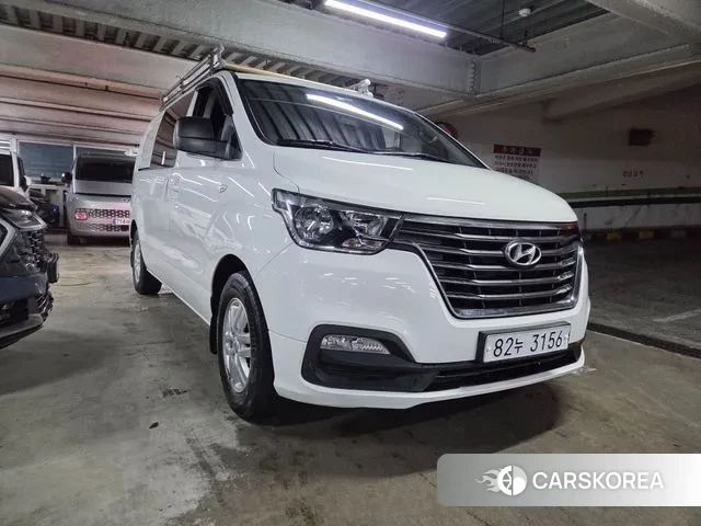 Hyundai The New Grand Starex 2019 Белый из Кореи