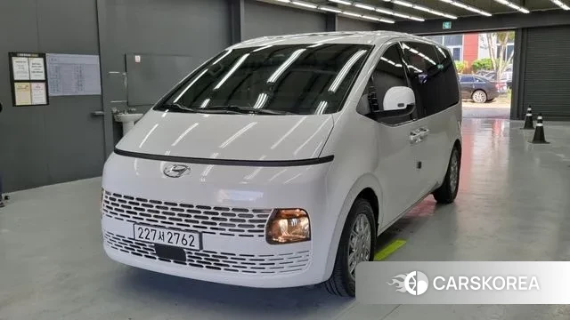 Hyundai Staria 2021 Белый из Кореи