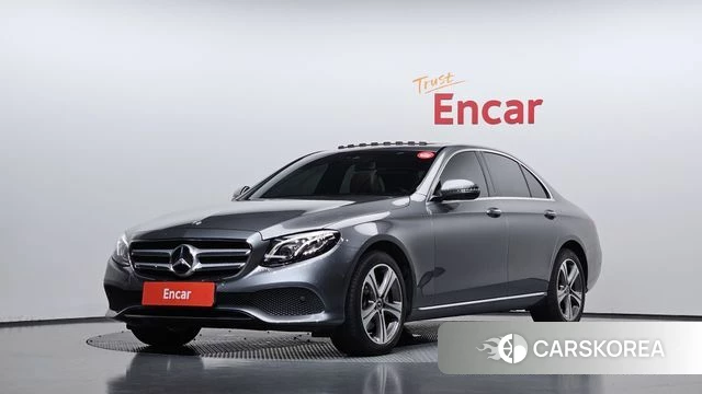 Mercedes-Benz E-Class W213 2018 Серый из Кореи