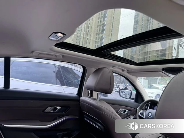 BMW 3 series 2022 Белый из Китая