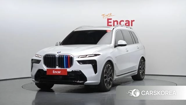 BMW X7 (G07) 2023 Белый из Кореи