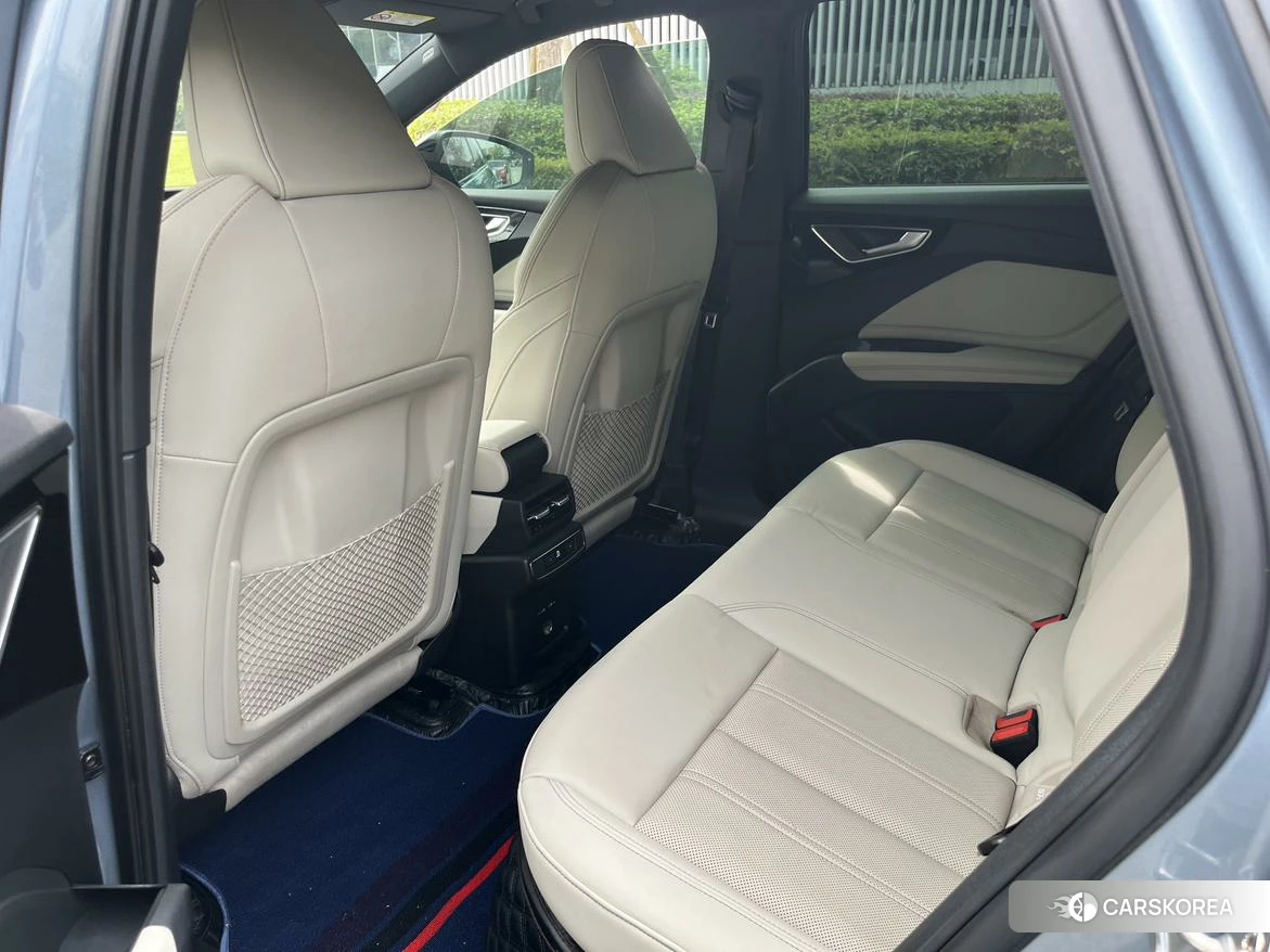 Audi Q4 2022 Синий из Китая