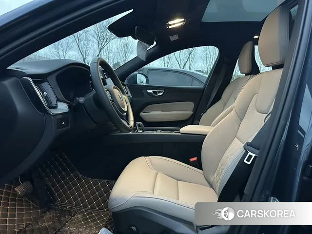 Volvo XC60 2025 Синий из Китая