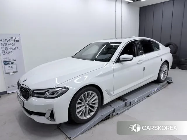 BMW 5 Series (G30) 2022 Белый из Кореи